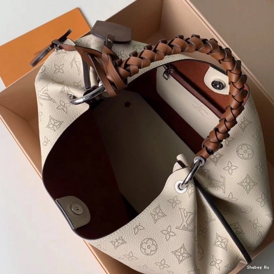 VUITTON LOUIS CARMEL 0811